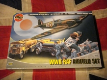 images/productimages/small/RAF Airfield set doos Airfix nw. 1;72.jpg